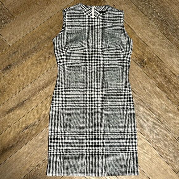 J.McLaughlin Houndstooth Rayon Dress - Picture 1 of 3